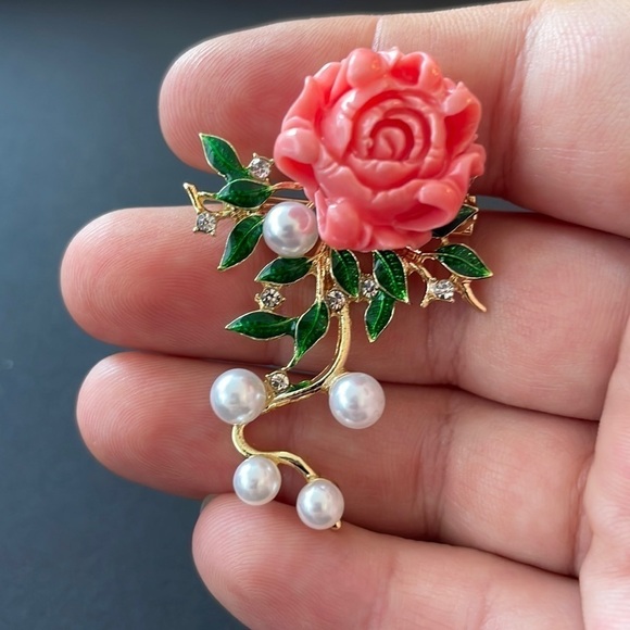 Macy's Jewelry - Rose 🌹 brooch with faux pearls